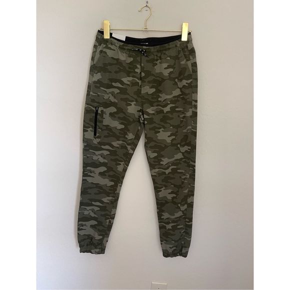 JOE'S JEANS The Jogger Slim Fit In Camo Print Size Large NWT - Picture 1 of 11